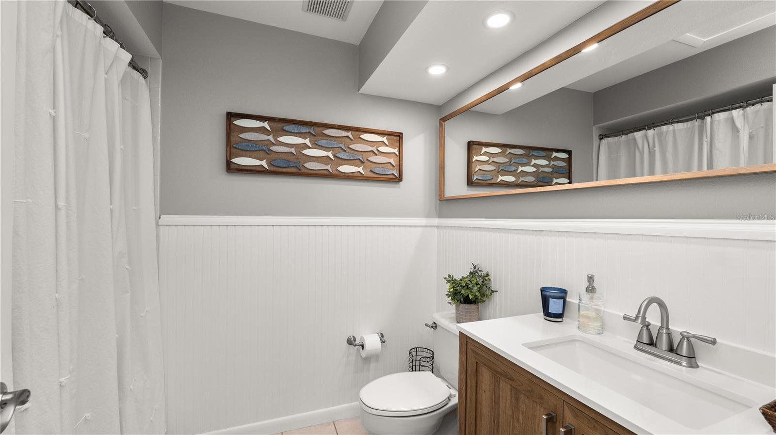 Image 33 of 64 For 5525 Club Hill E