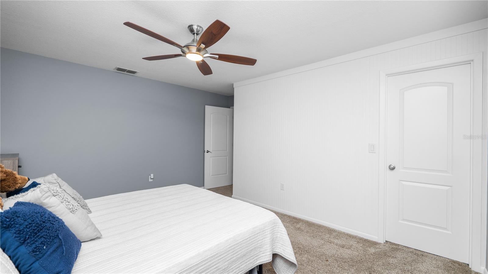 Image 35 of 64 For 5525 Club Hill E