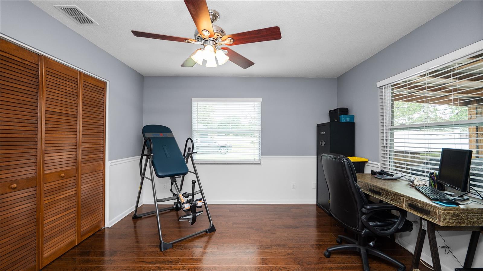 Image 36 of 64 For 5525 Club Hill E