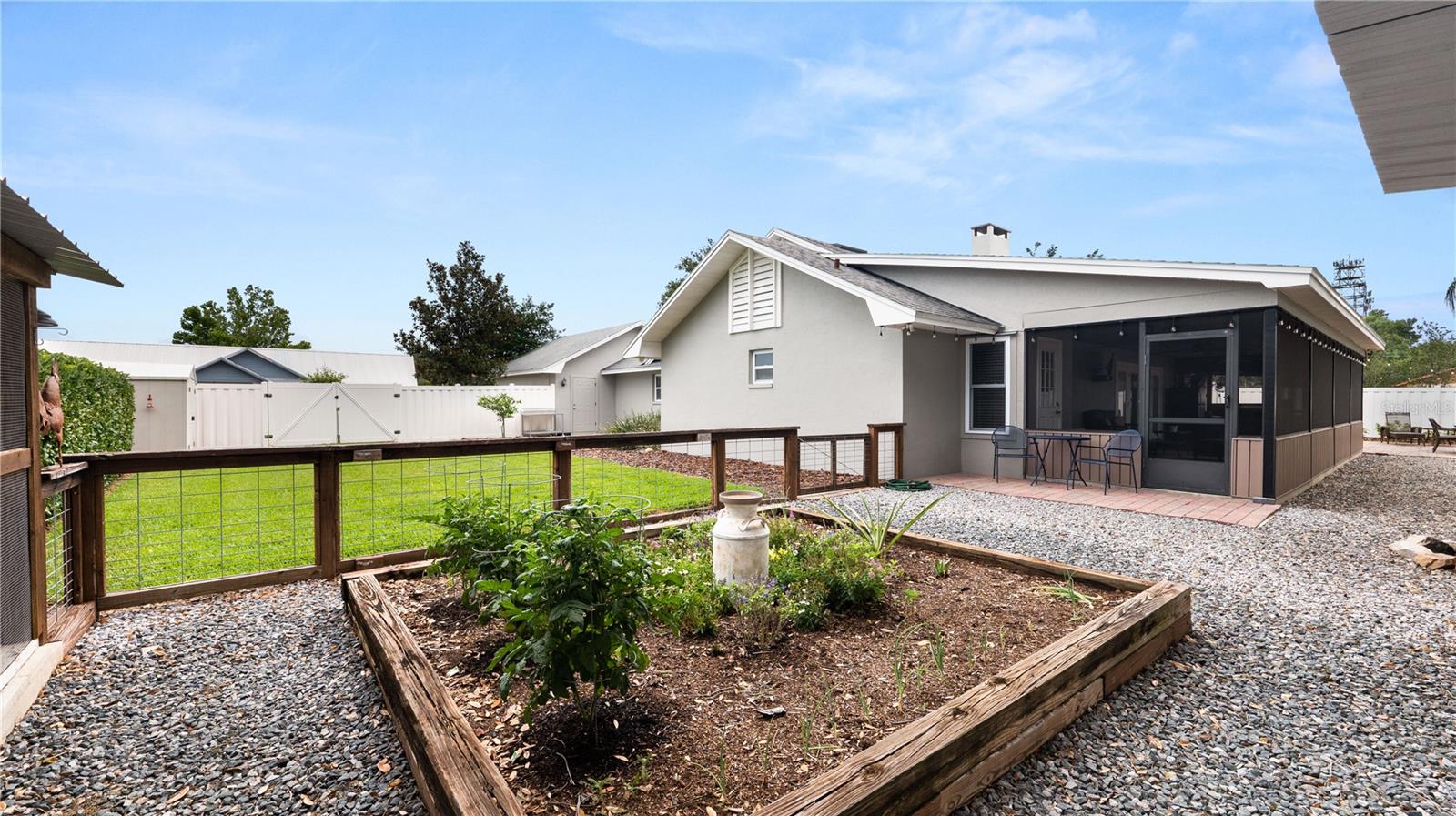 Image 45 of 64 For 5525 Club Hill E