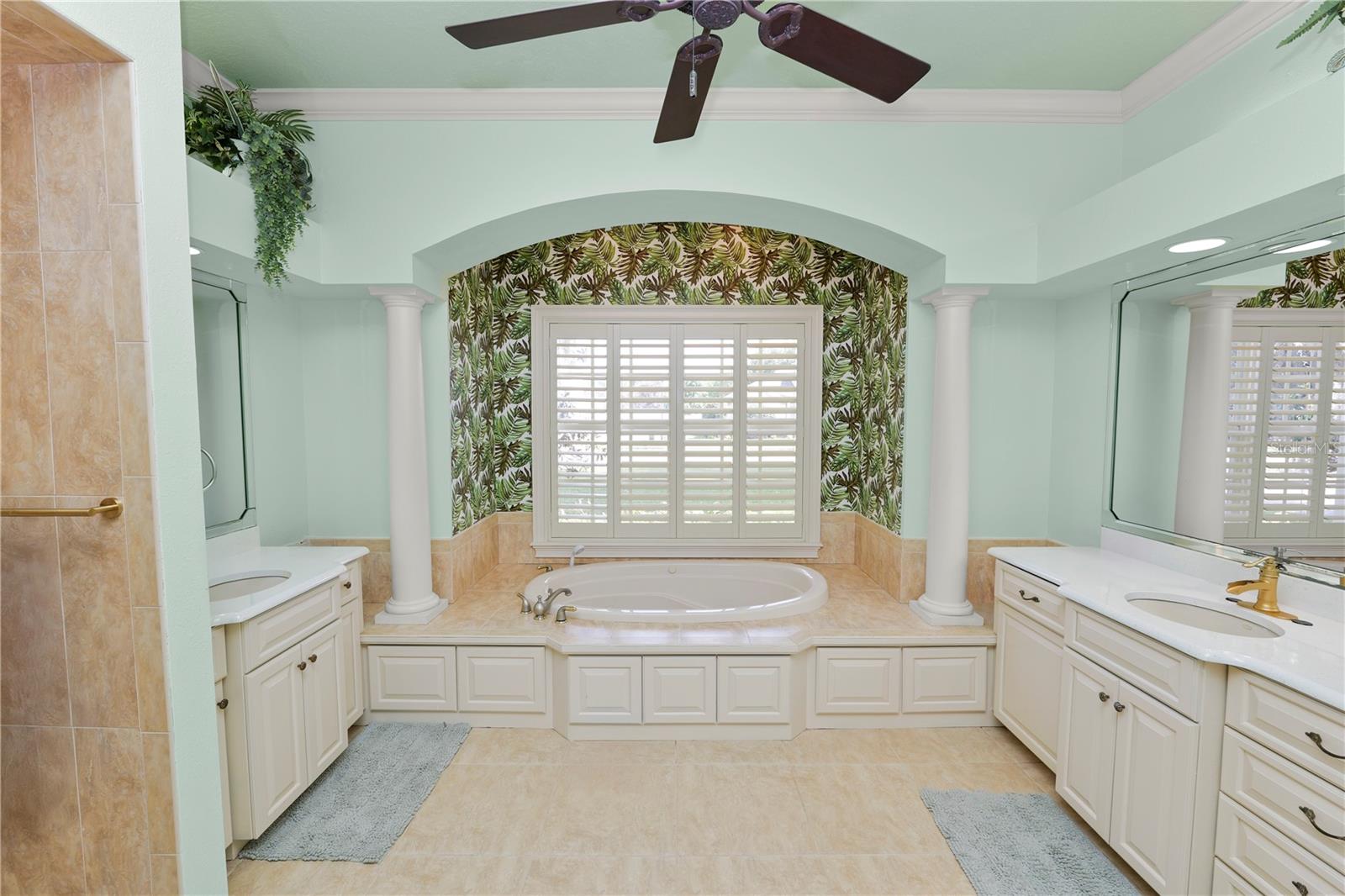 Image 28 of 68 For 6891 Lacy Drive
