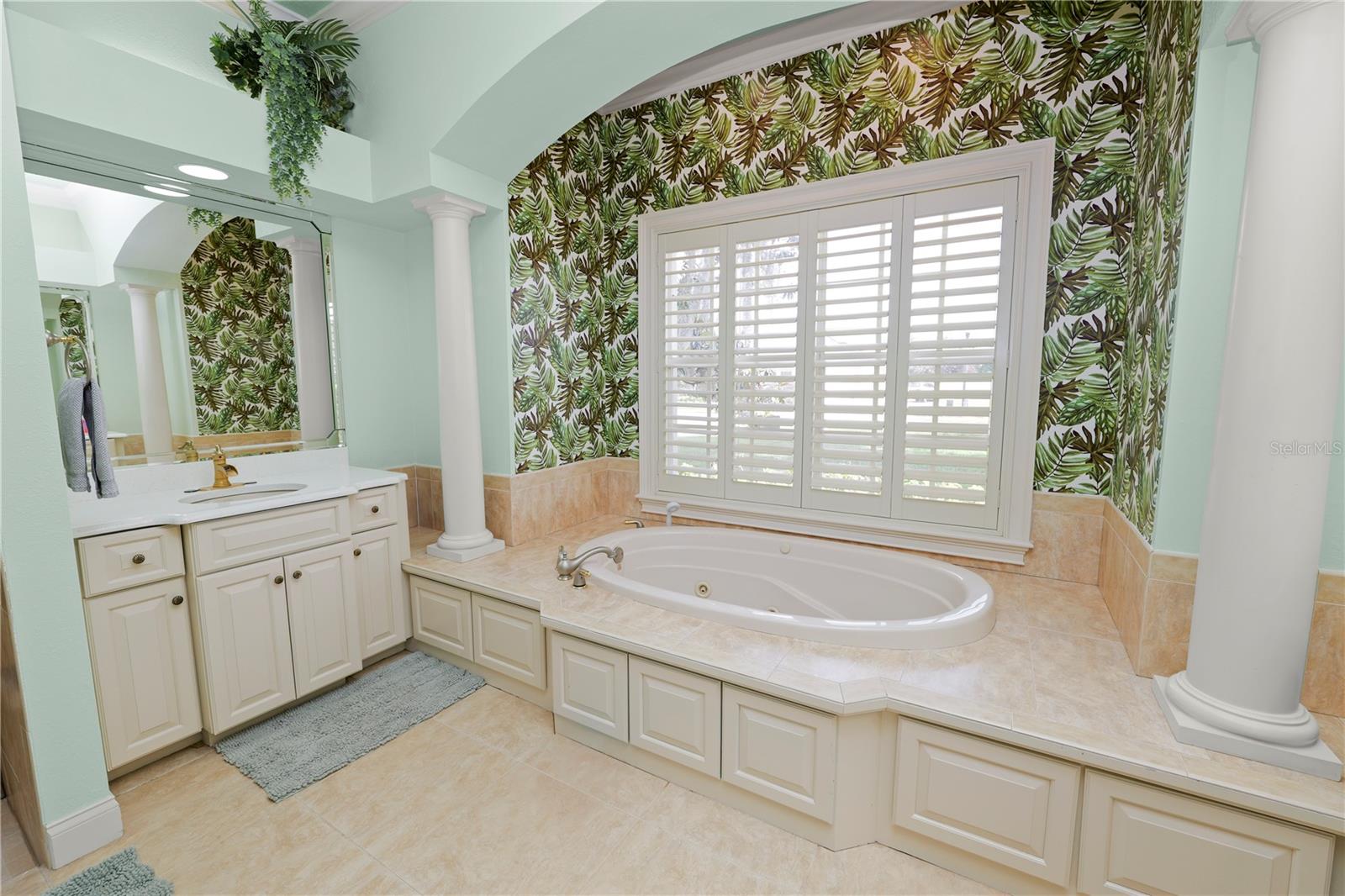 Image 30 of 68 For 6891 Lacy Drive