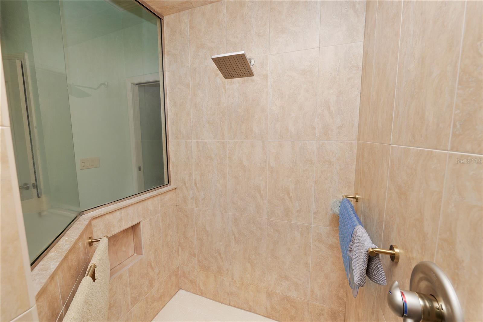 Image 33 of 68 For 6891 Lacy Drive