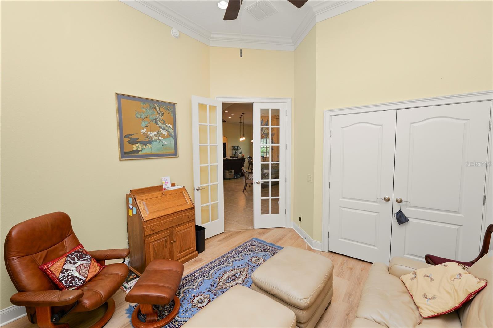 Image 40 of 68 For 6891 Lacy Drive