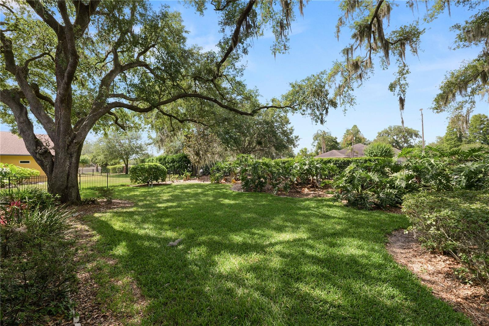 Image 54 of 68 For 6891 Lacy Drive