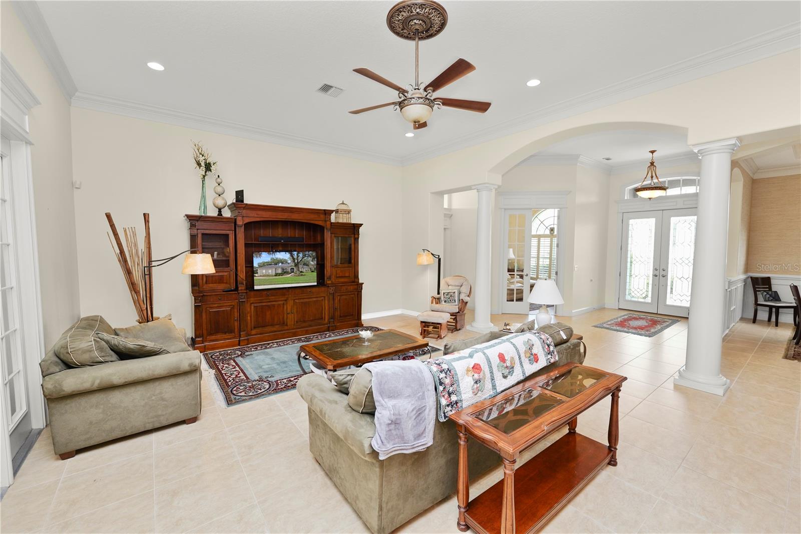 Image 9 of 68 For 6891 Lacy Drive