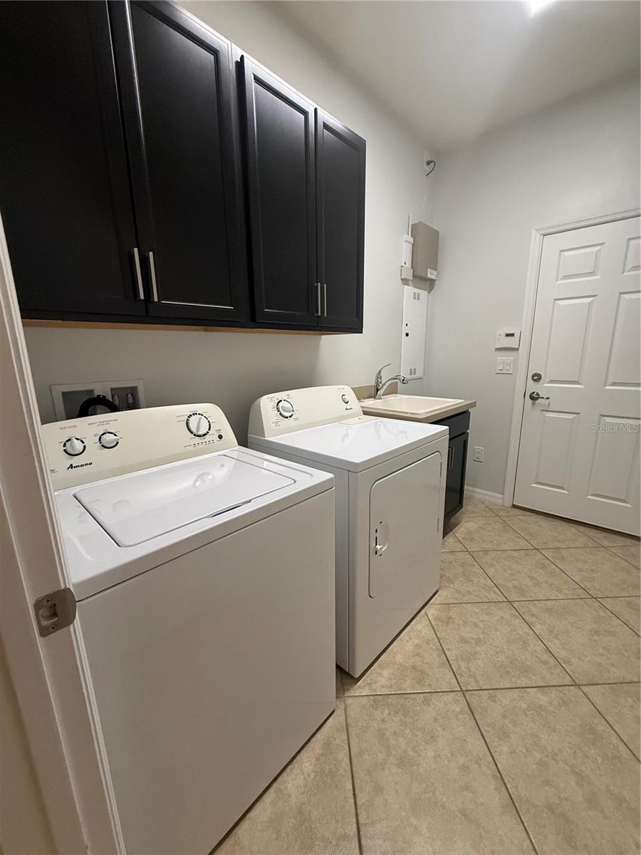 Image 7 of 22 For 8519 Rindge Road