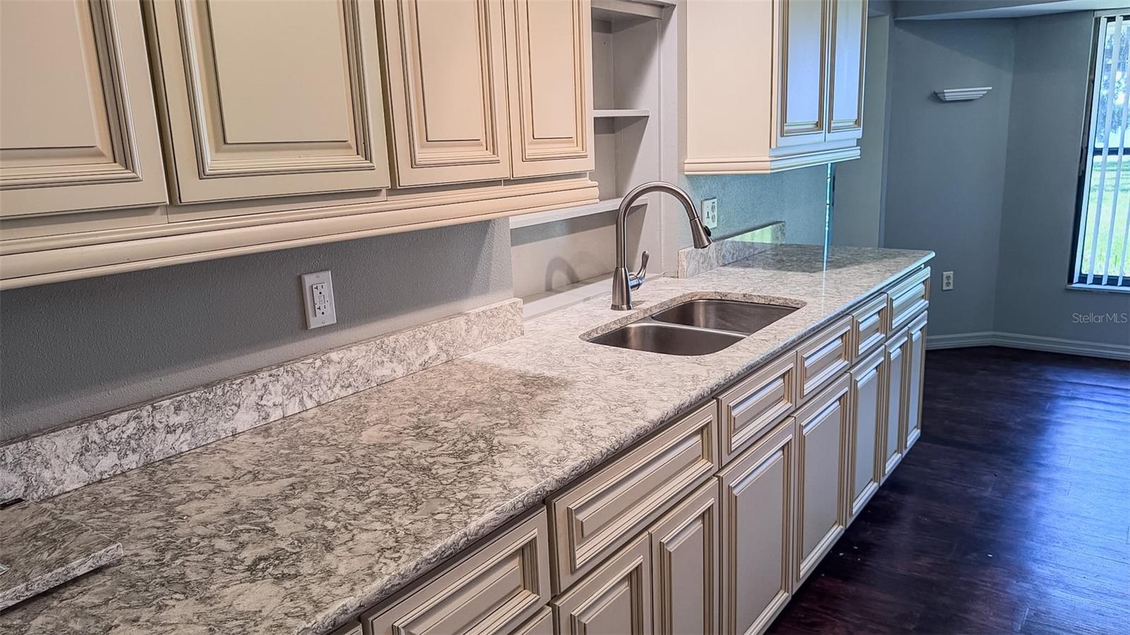 Image 4 of 18 For 3895 Conine Drive E