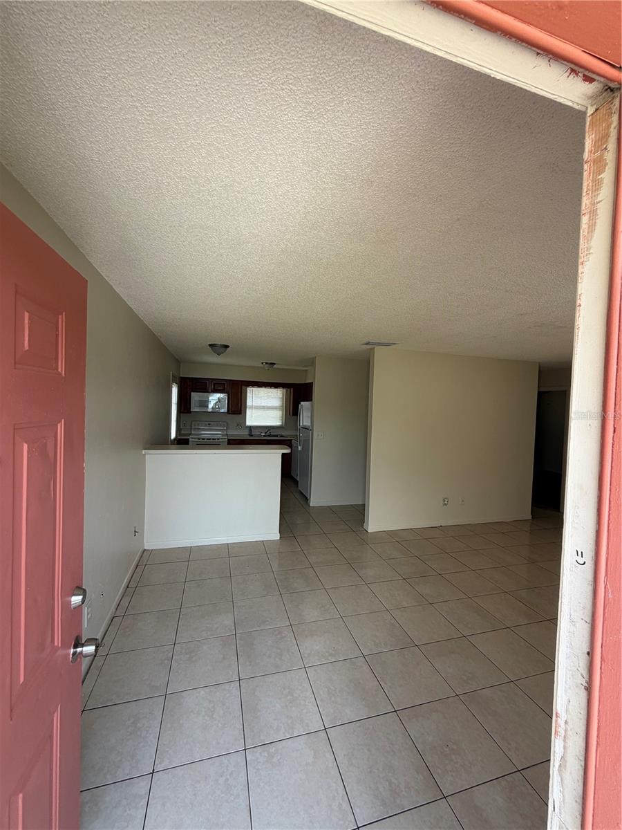 Image 6 of 15 For 136 Shannon Drive
