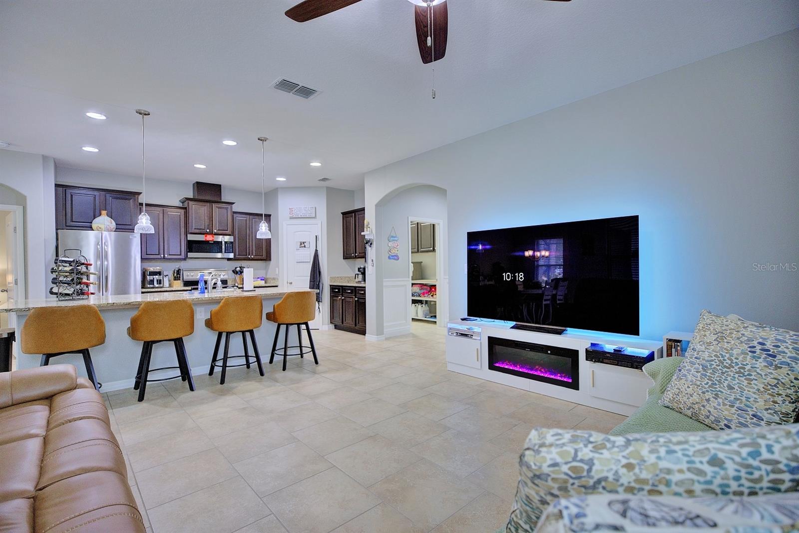 Image 12 of 69 For 4020 Prima Lago Circle
