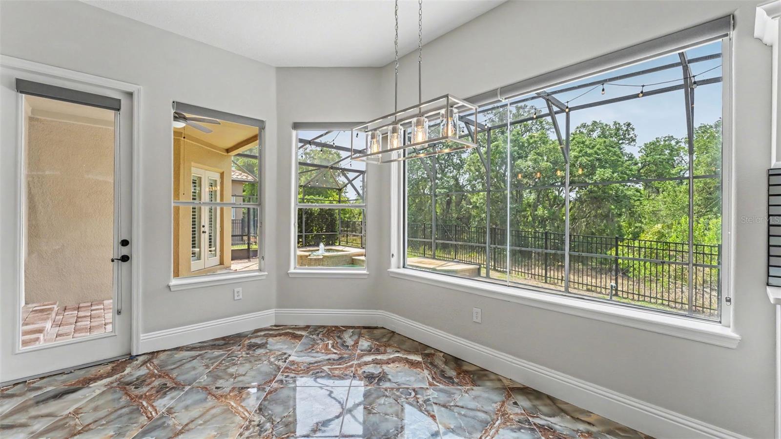 Image 13 of 59 For 521 Chelsea Avenue