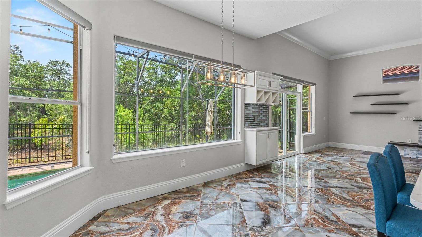 Image 14 of 59 For 521 Chelsea Avenue