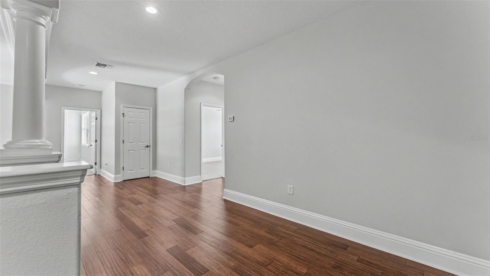 Image 20 of 59 For 521 Chelsea Avenue