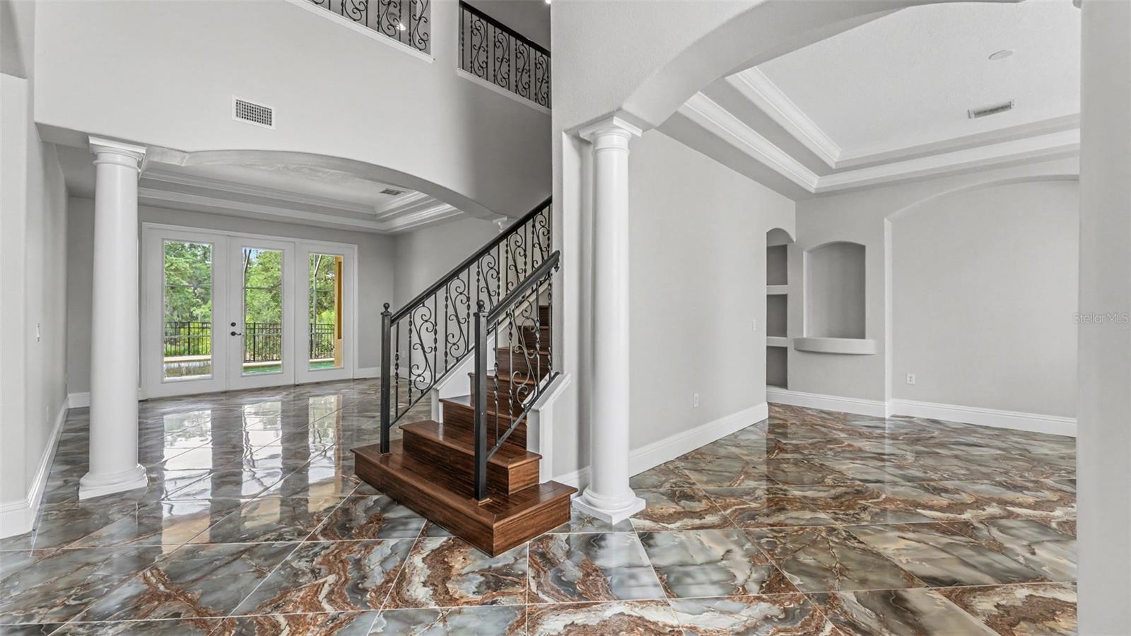 Image 4 of 59 For 521 Chelsea Avenue