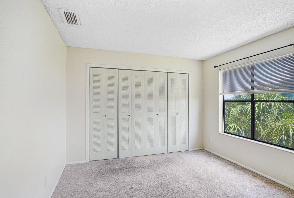 Image 16 of 28 For 2030 Cascades Boulevard 302