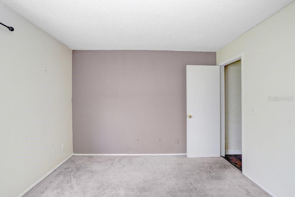 Image 17 of 28 For 2030 Cascades Boulevard 302
