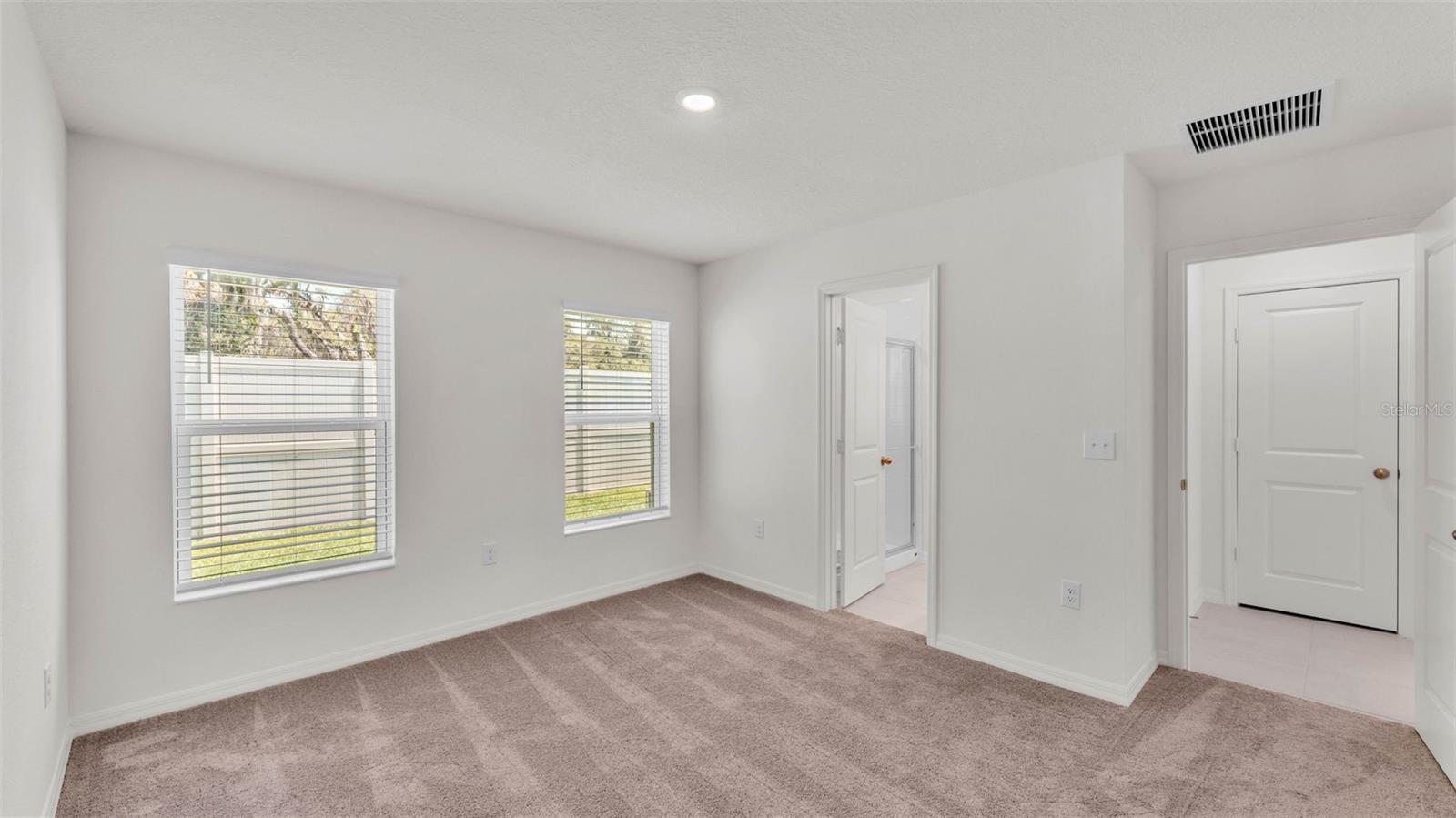 Image 15 of 29 For 727 Chestnut Lane