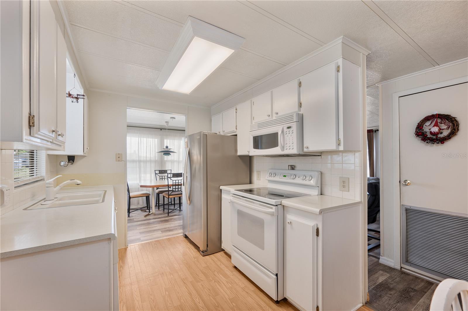 Image 2 of 20 For 1610 Reynolds Road 126