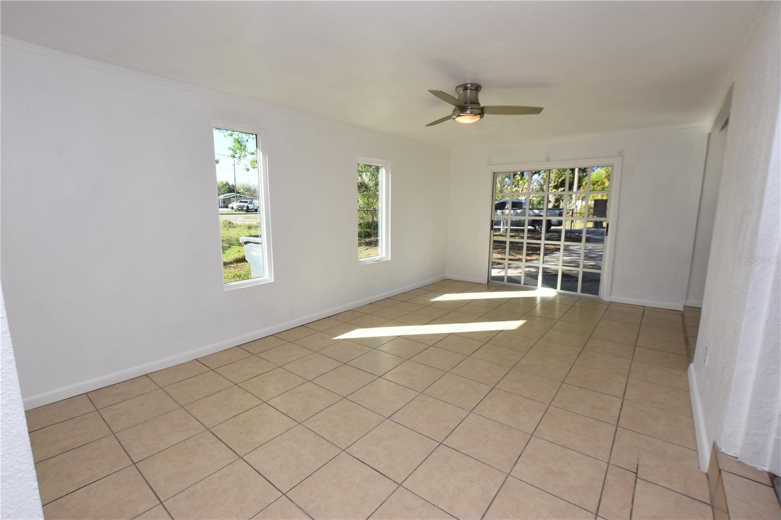 Image 14 of 28 For 105 Flamingo Drive