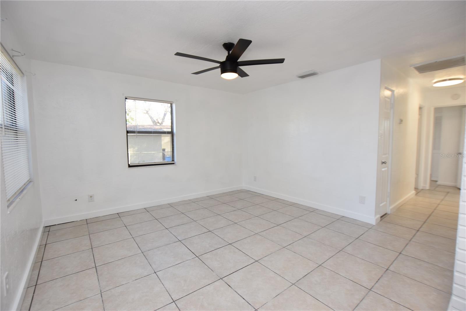 Image 19 of 28 For 105 Flamingo Drive