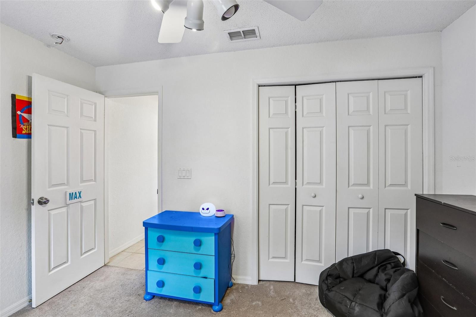 Image 21 of 27 For 3434 Diamond Terrace