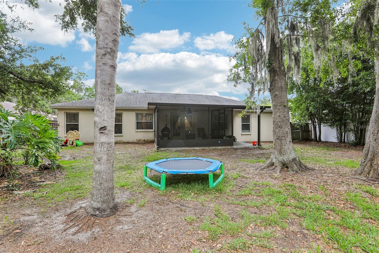 Image 24 of 27 For 3434 Diamond Terrace
