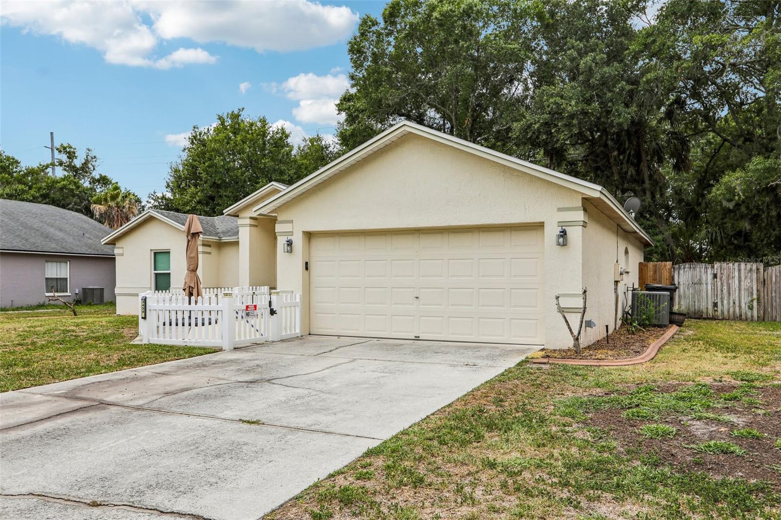 Image 3 of 27 For 3434 Diamond Terrace