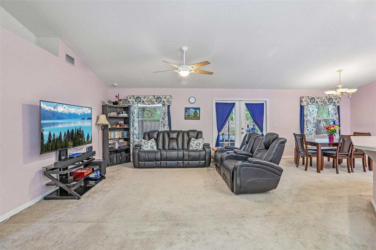 Image 6 of 27 For 3434 Diamond Terrace