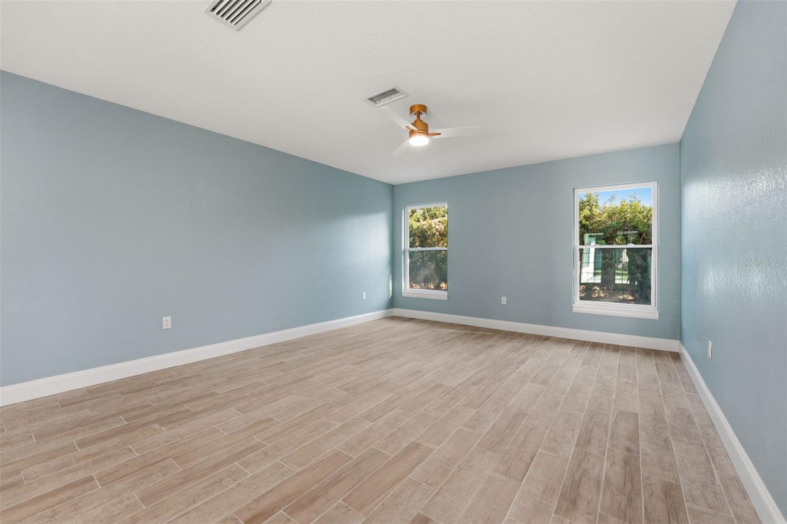 Image 18 of 21 For 3356 Plantation Place