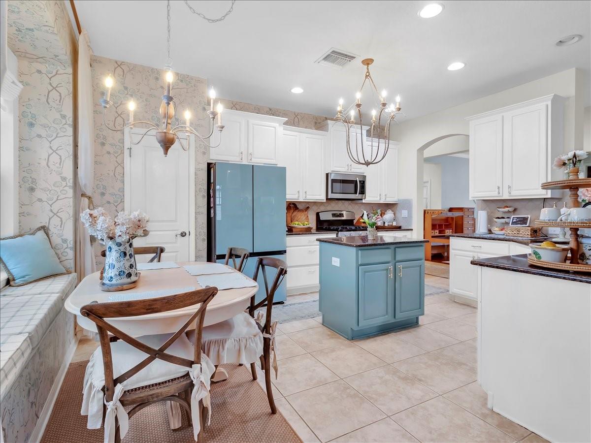 Image 20 of 93 For 16033 Mulberrypark Circle