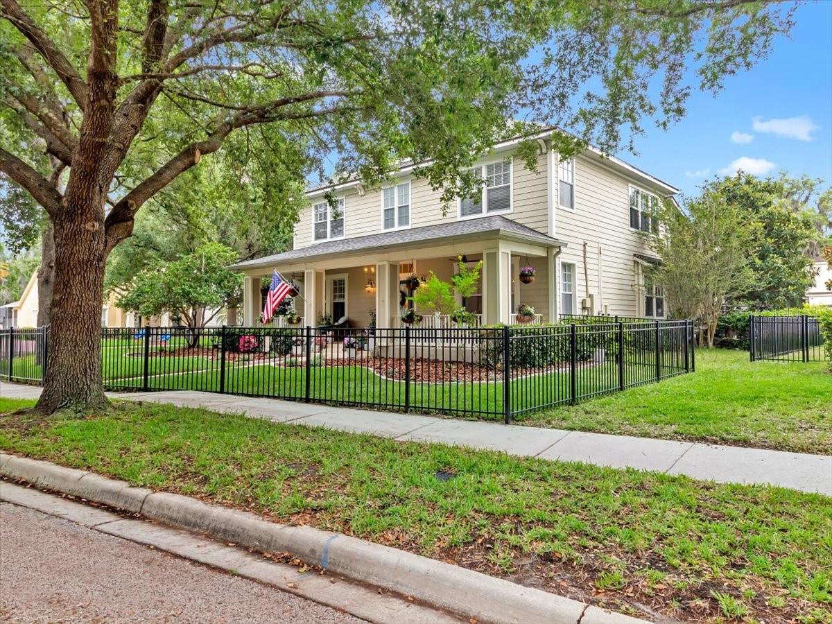 Image 3 of 93 For 16033 Mulberrypark Circle