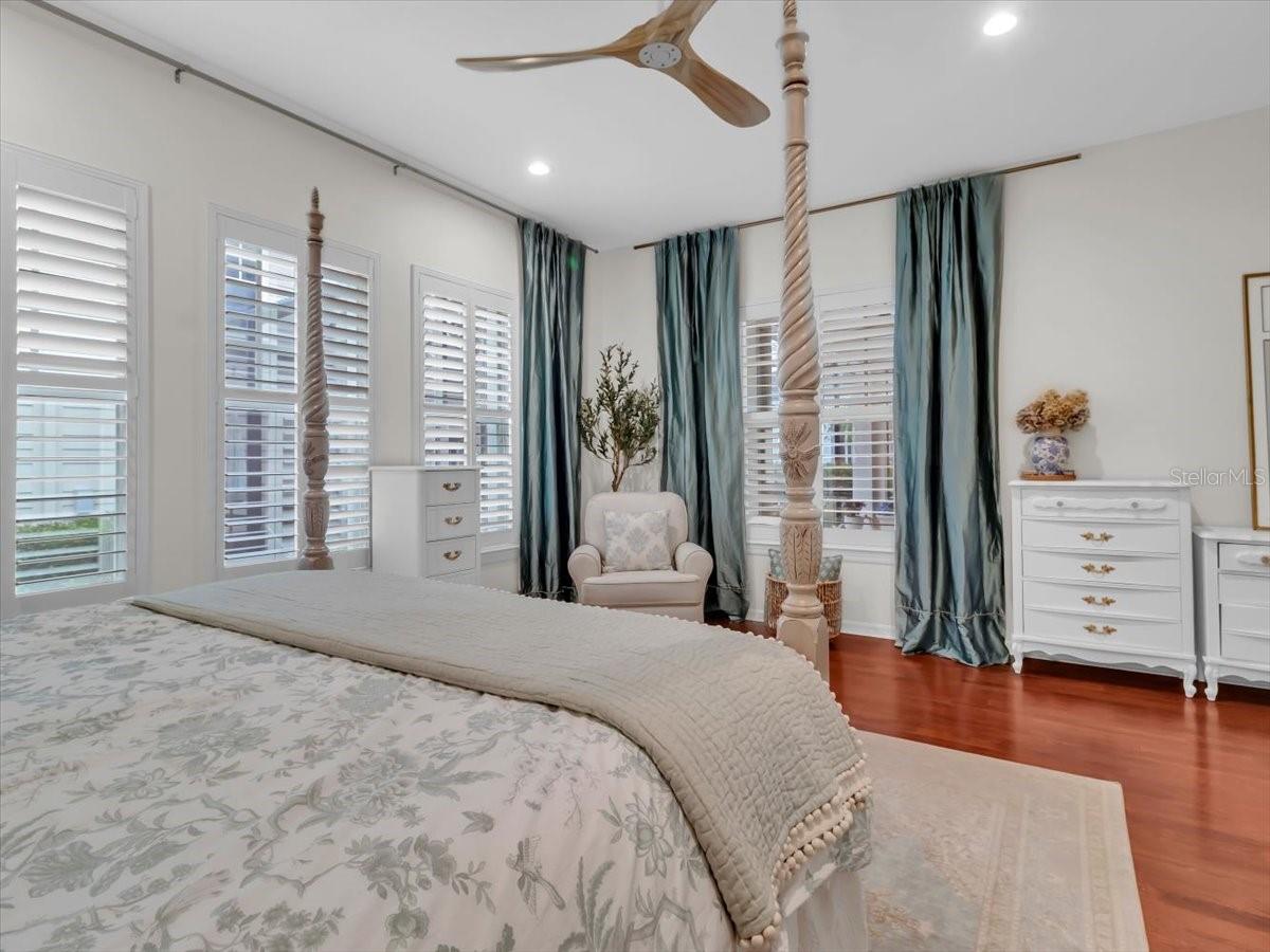Image 31 of 93 For 16033 Mulberrypark Circle