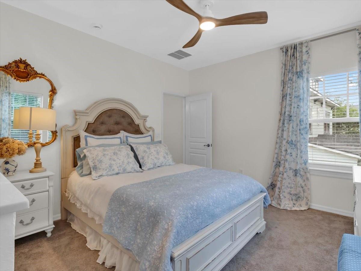 Image 45 of 93 For 16033 Mulberrypark Circle