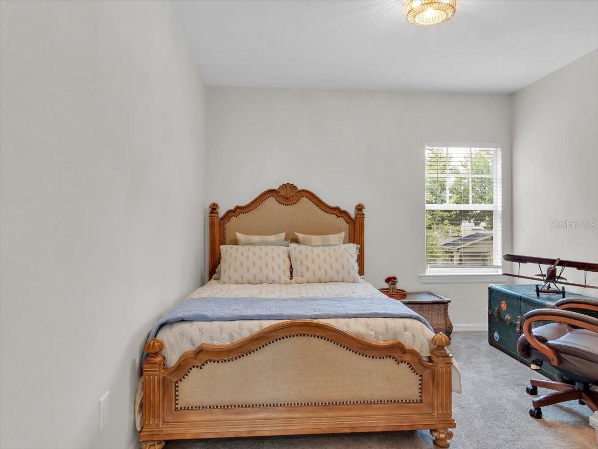 Image 49 of 93 For 16033 Mulberrypark Circle