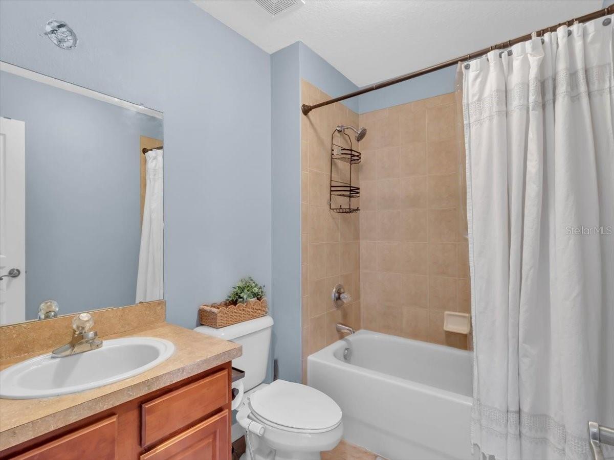 Image 58 of 93 For 16033 Mulberrypark Circle