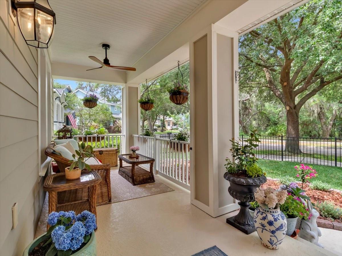 Image 6 of 93 For 16033 Mulberrypark Circle
