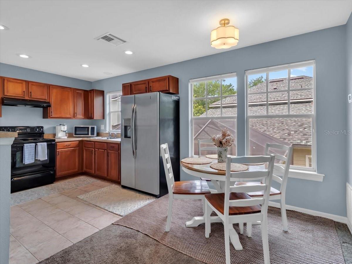 Image 62 of 93 For 16033 Mulberrypark Circle