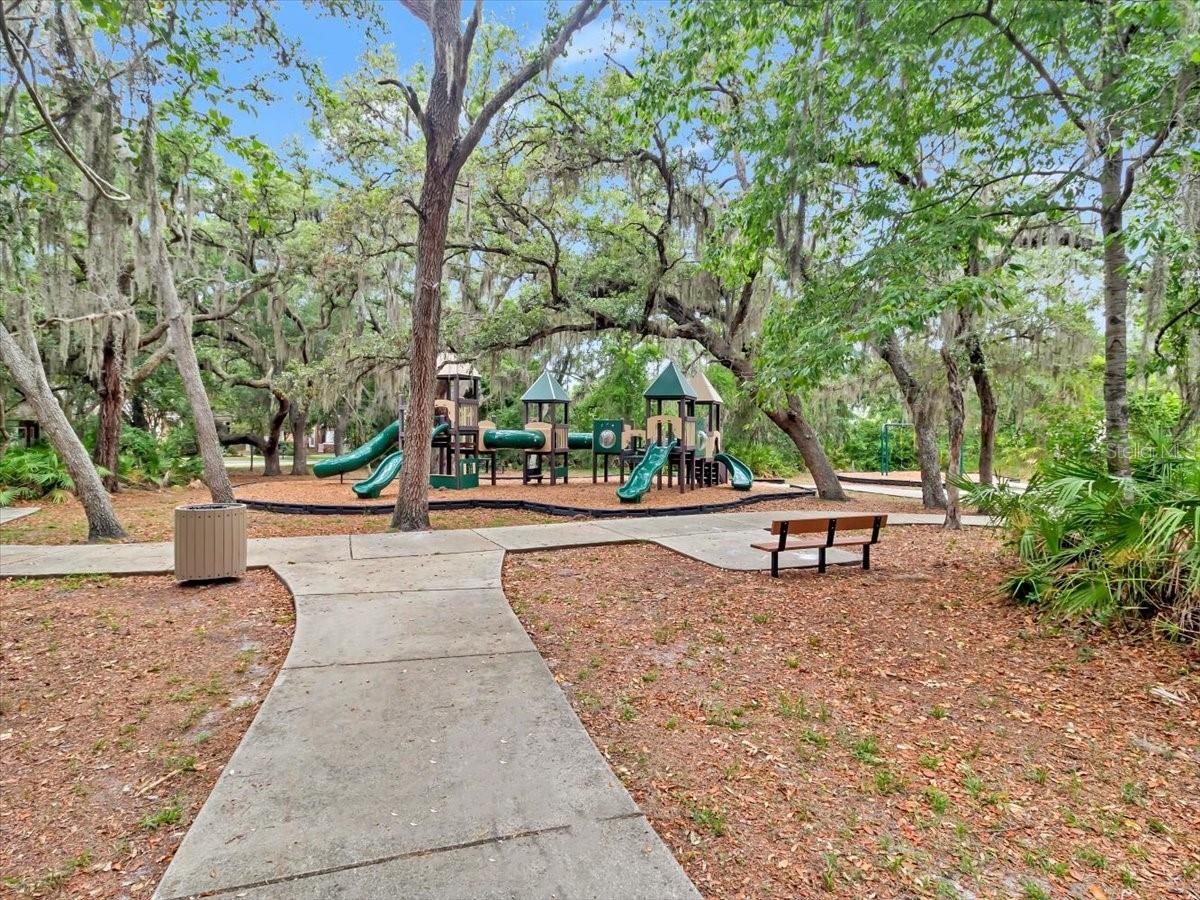 Image 69 of 93 For 16033 Mulberrypark Circle