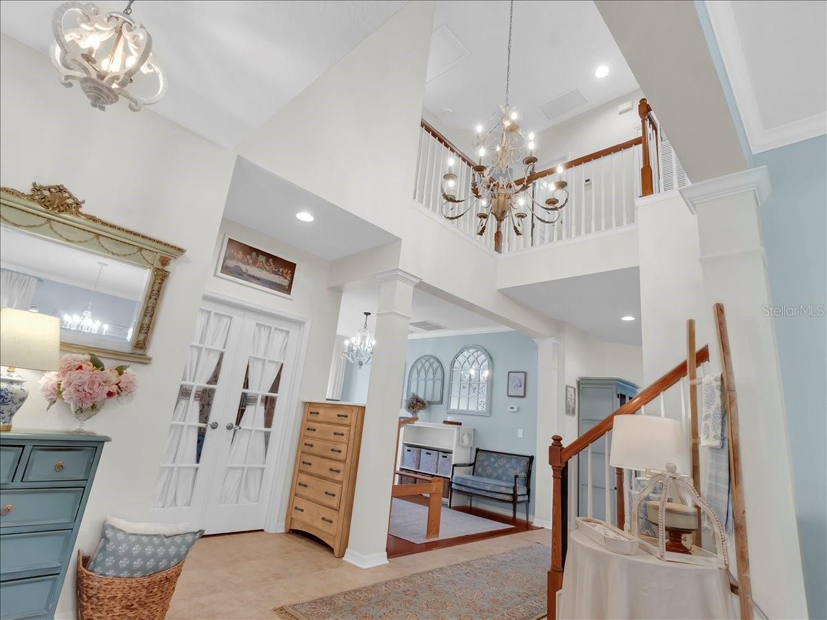 Image 8 of 93 For 16033 Mulberrypark Circle