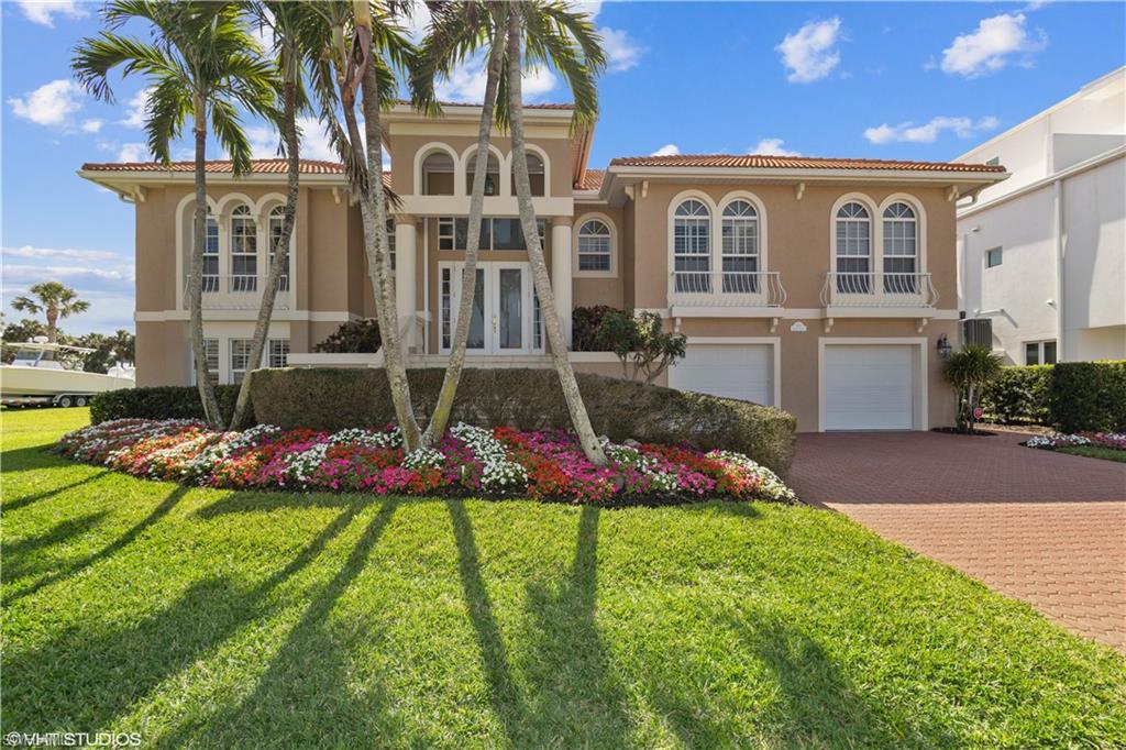 Details for 446 Bayside Ave, NAPLES, FL 34108