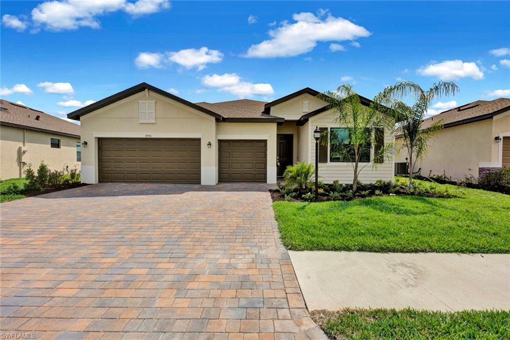 Details for 3446 Nombella Ct, FORT MYERS, FL 33905