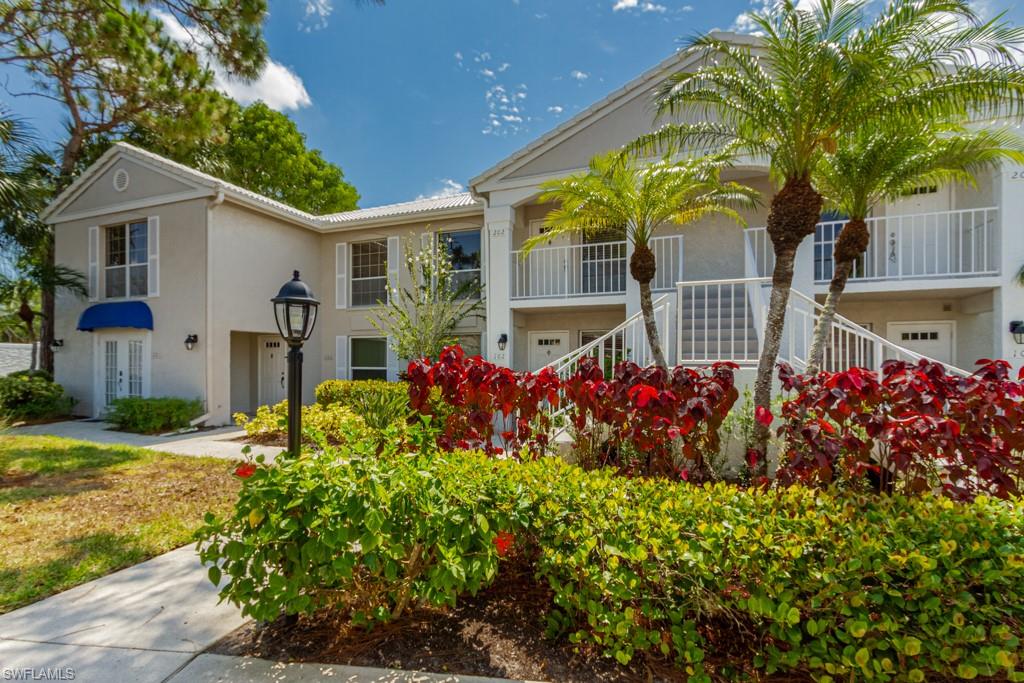 Details for 822 Gulf Pavilion Dr 202, NAPLES, FL 34108