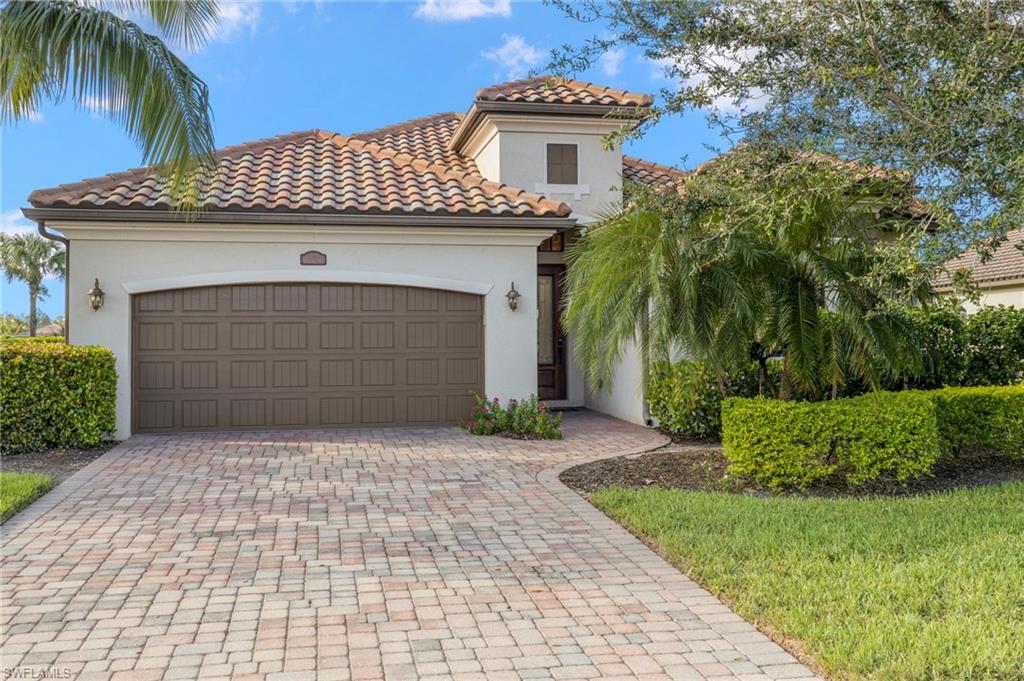 Details for 12513 Fenhurst Way, NAPLES, FL 34120