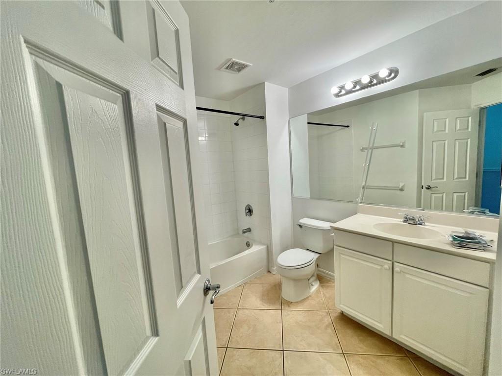 Image 13 of 23 For 15938 Marcello Cir 244