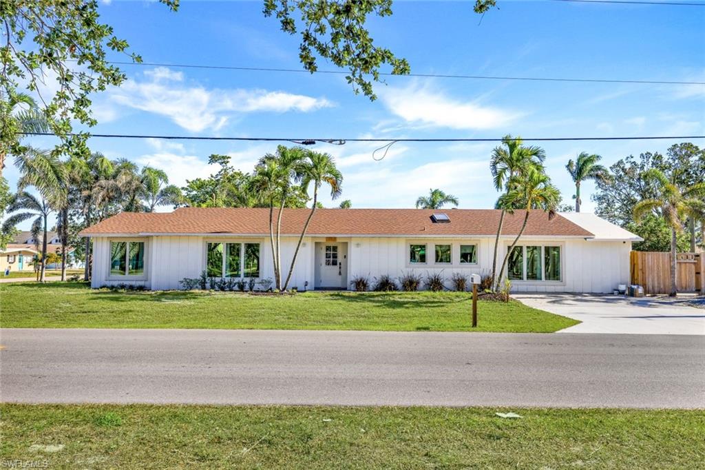 Details for 3722 10th St N, NAPLES, FL 34103