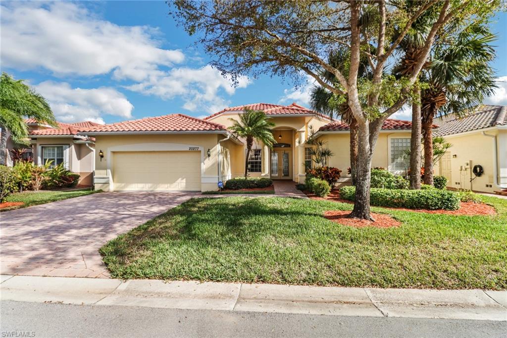 Details for 20277 Foxworth Cir, ESTERO, FL 33928