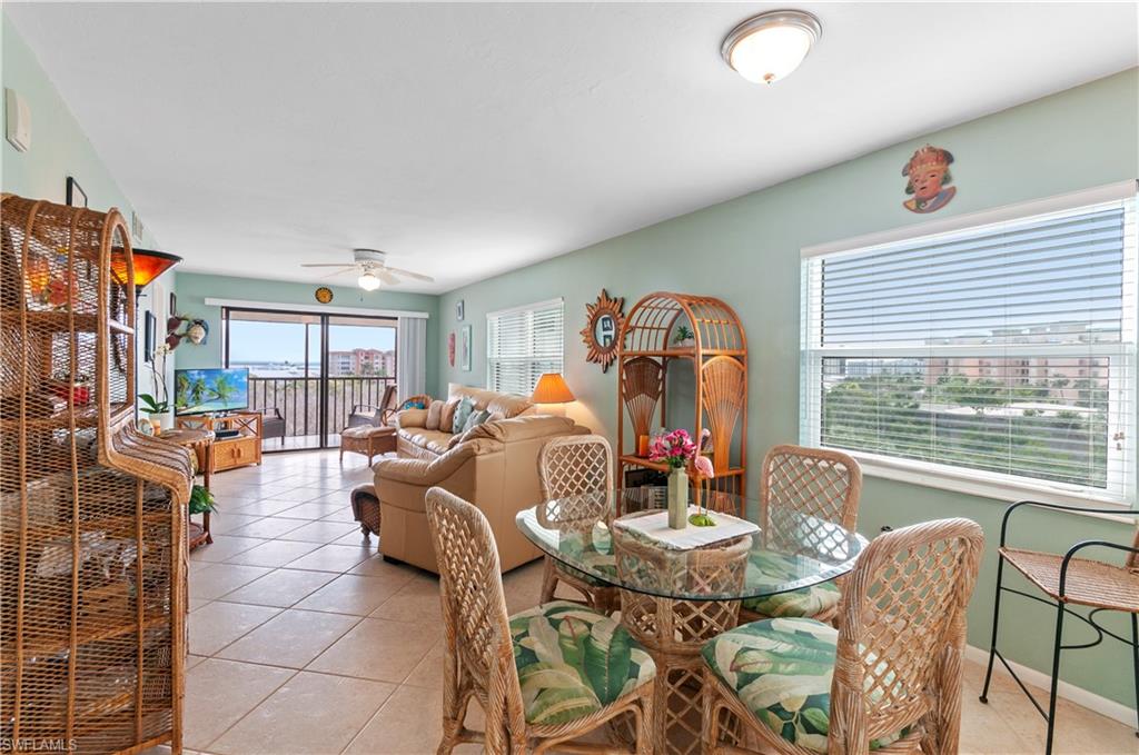 Image 6 of 18 For 6893 Estero Blvd 456