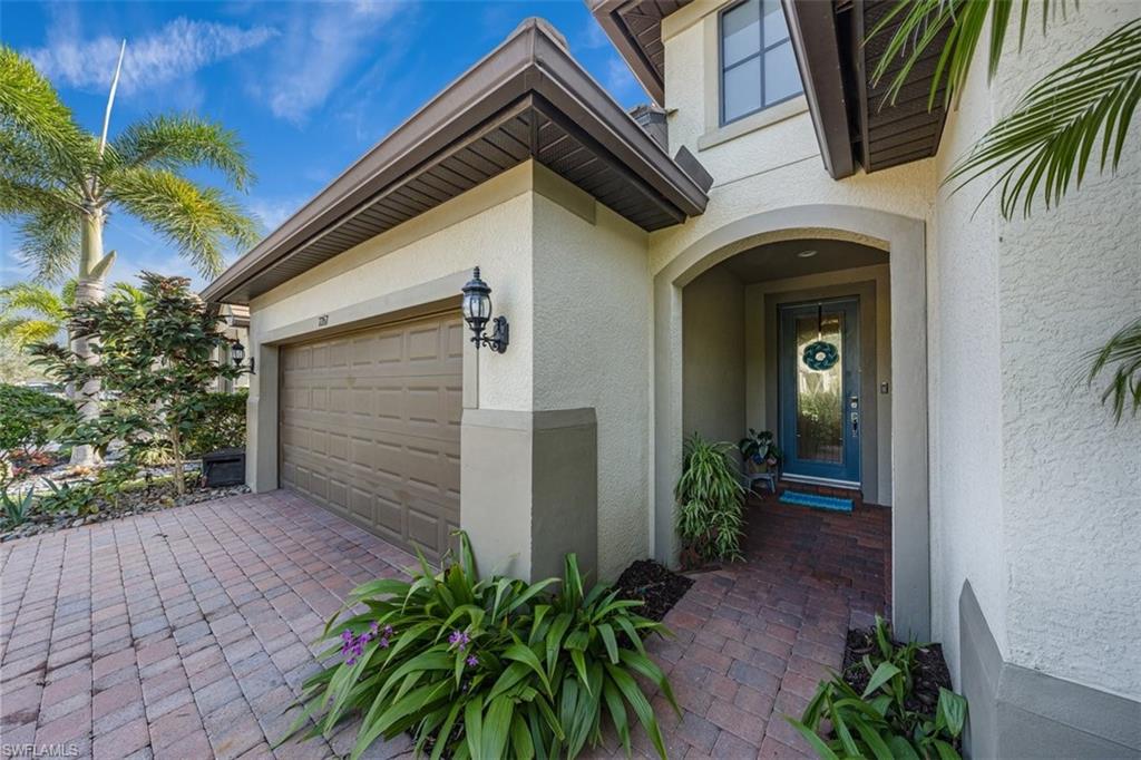 Details for 7267 Live Oak Dr, NAPLES, FL 34114