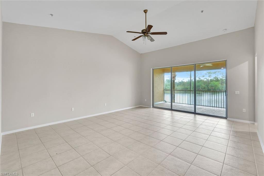 Image 5 of 19 For 10344 Whispering Palms Dr 1904