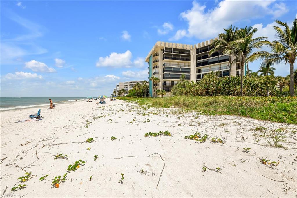 Details for 3399 Gulf Shore Blvd N 605, NAPLES, FL 34103